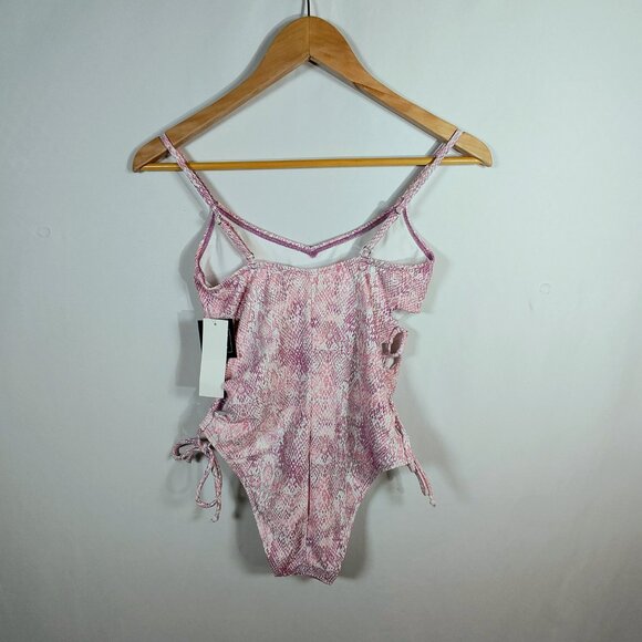 Salt + Cove Women's Medium One-Piece Snake Print Swimsuit NWT - Picture 2 of 9